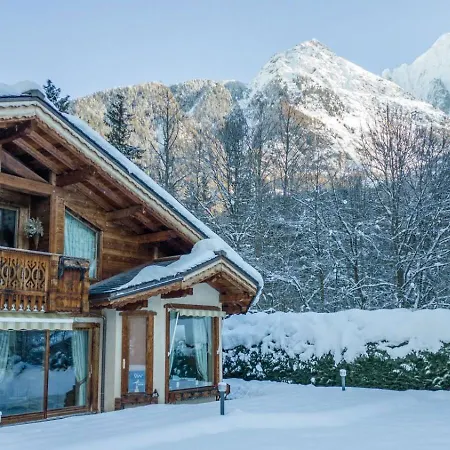 6br Savoyard Chalet - What'app - 0039-3512-039-610 - For Reservations! Villa