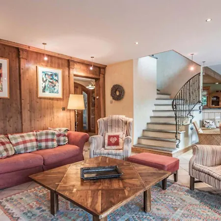 6br Savoyard Chalet - What'app - 0039-3512-039-610 - For Reservations! Villa