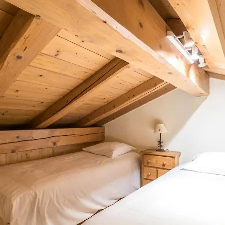 6br Savoyard Chalet - What'app - 0039-3512-039-610 - For Reservations! Chamonix